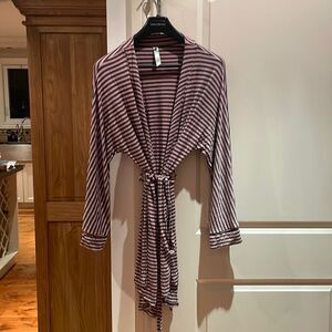 Honeydew intimates jersey robe new no tags large